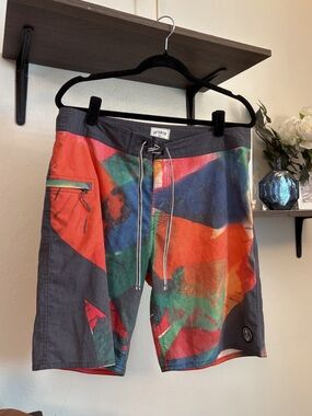 Men's Multicolor Surf Board Shorts - Vibrant Swim Trunks Size 33 Waist